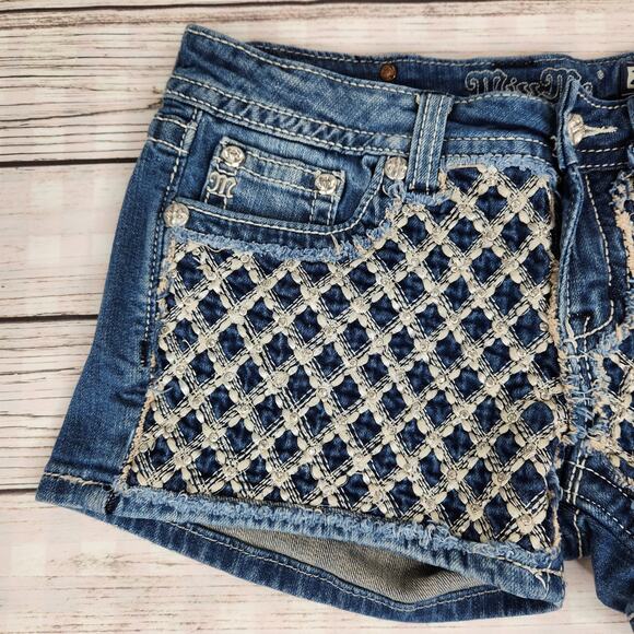 Miss Me Women's Jean Shorts 28 Embellished Med Wash Causal - Picture 2 of 9